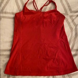 Red lululemon tank!